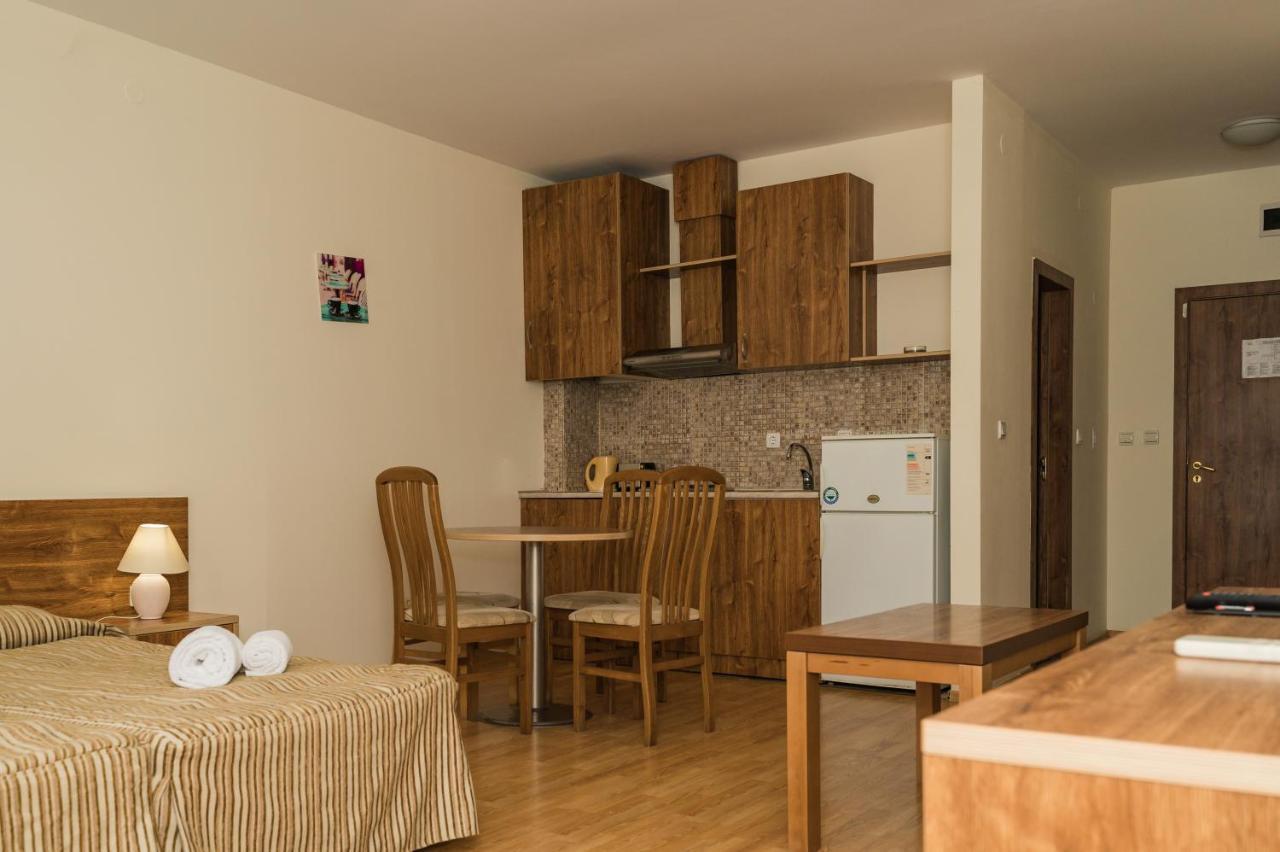 סאני ביץ' Apart Hotel Sunny Victory מראה חיצוני תמונה